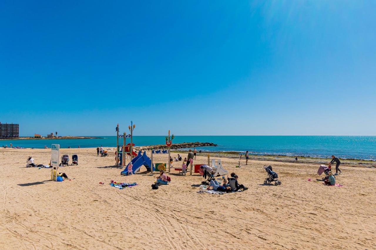 Apartamento Sunrise OrbiPlaya Torrevieja Bagian luar foto