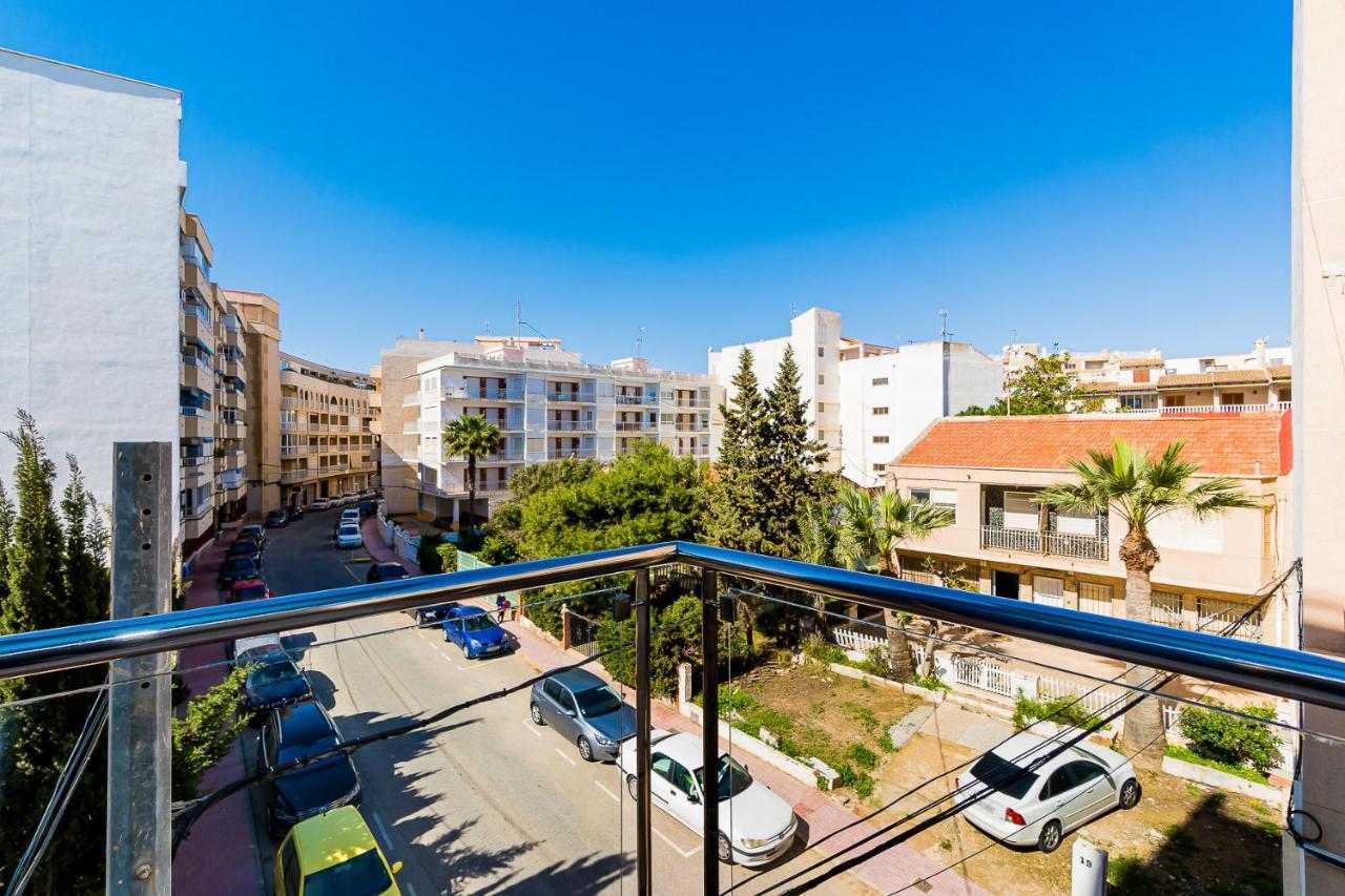Apartamento Sunrise OrbiPlaya Torrevieja Bagian luar foto