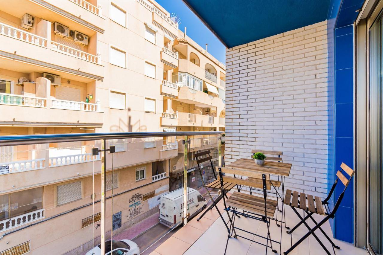 Apartamento Sunrise OrbiPlaya Torrevieja Bagian luar foto