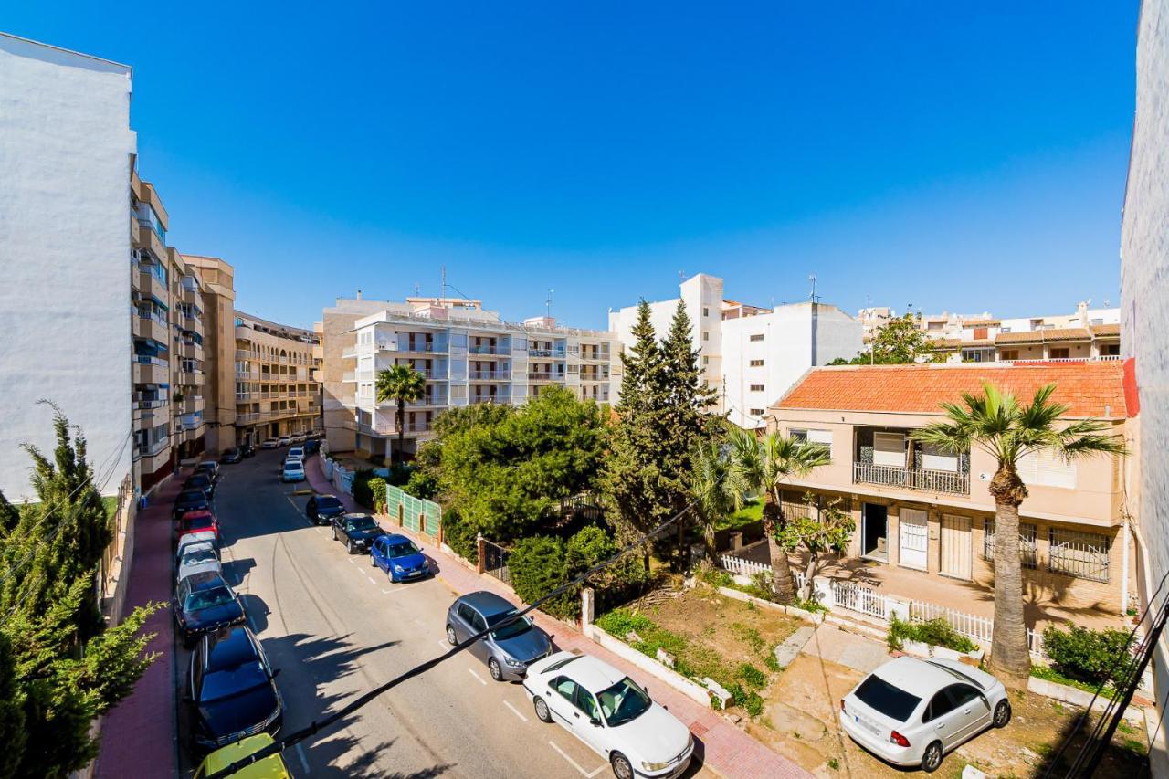 Apartamento Sunrise OrbiPlaya Torrevieja Bagian luar foto