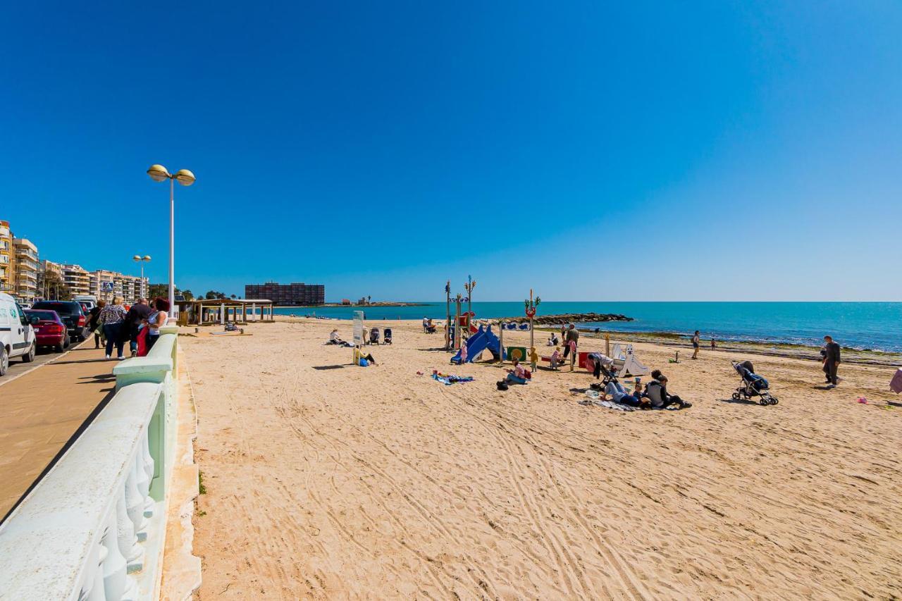 Apartamento Sunrise OrbiPlaya Torrevieja Bagian luar foto